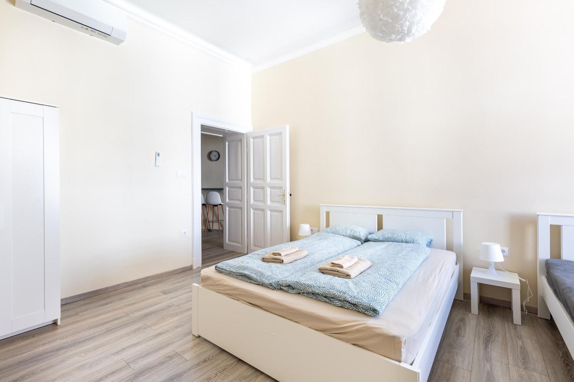 R62A Rottenbiller Apartment บูดาเปสต์ ภายนอก รูปภาพ